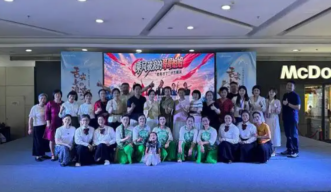 恒美口腔:光影交织绘华章,皓齿笑颜耀甬城(图4) 恒美口腔:光影交织绘华章,皓齿笑颜耀甬城(图4)