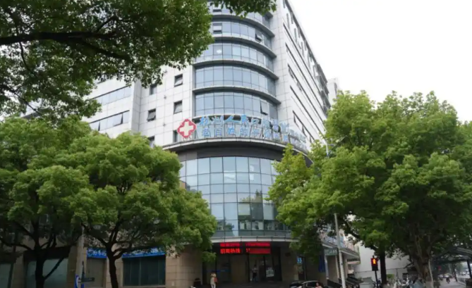 从预约到随访,把看牙做成“省心事”:杭州人民口腔医院重塑口腔就诊服务全流程(图4) 从预约到随访,把看牙做成“省心事”:杭州人民口腔医院重塑口腔就诊服务全流程(图4)