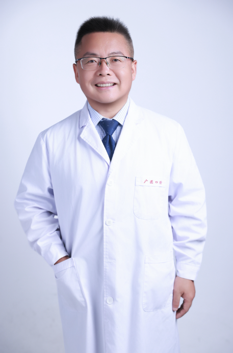 广医口腔党委书记张清彬:践行主动健康理念,筑牢口腔健康防线,助力健康广东建设(图1) 广医口腔党委书记张清彬:践行主动健康理念,筑牢口腔健康防线,助力健康广东建设(图1)